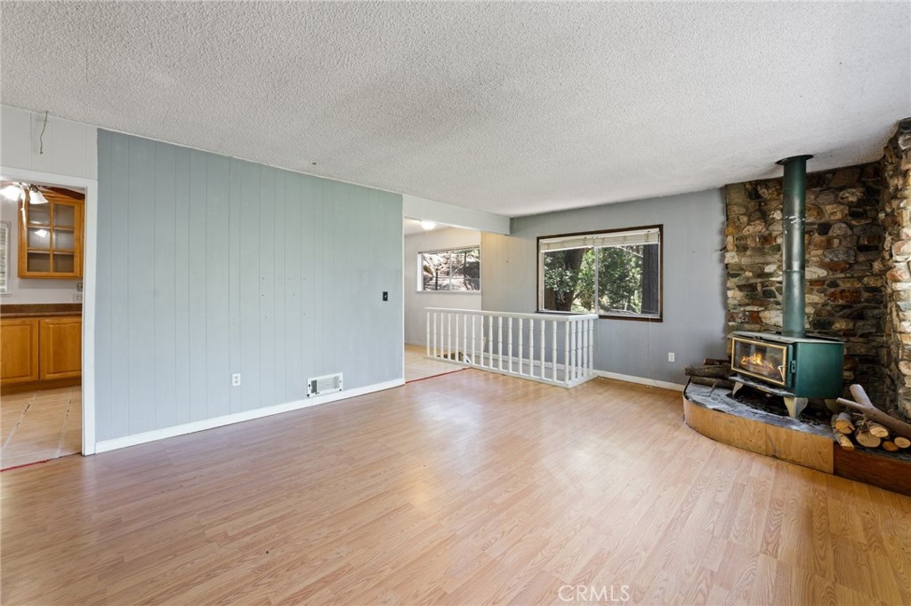 25286 North Road