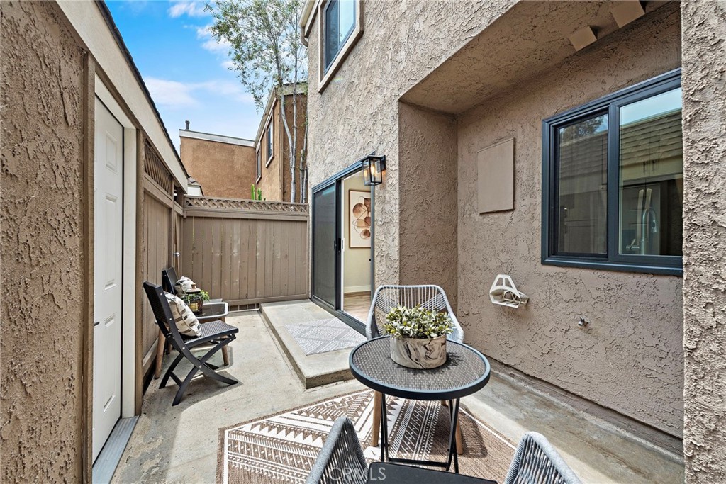 11 Summerwalk Court