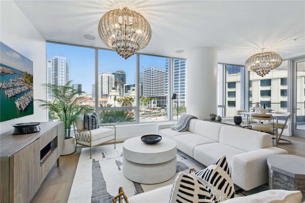 888 W E Street 505