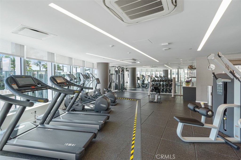 888 W E Street 505