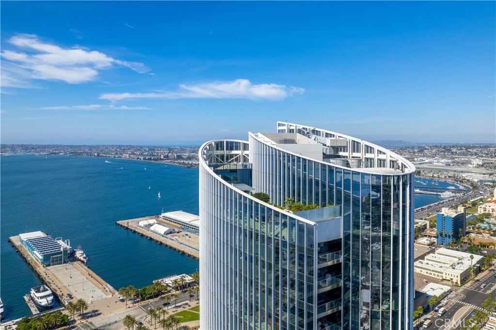 888 W E Street 505