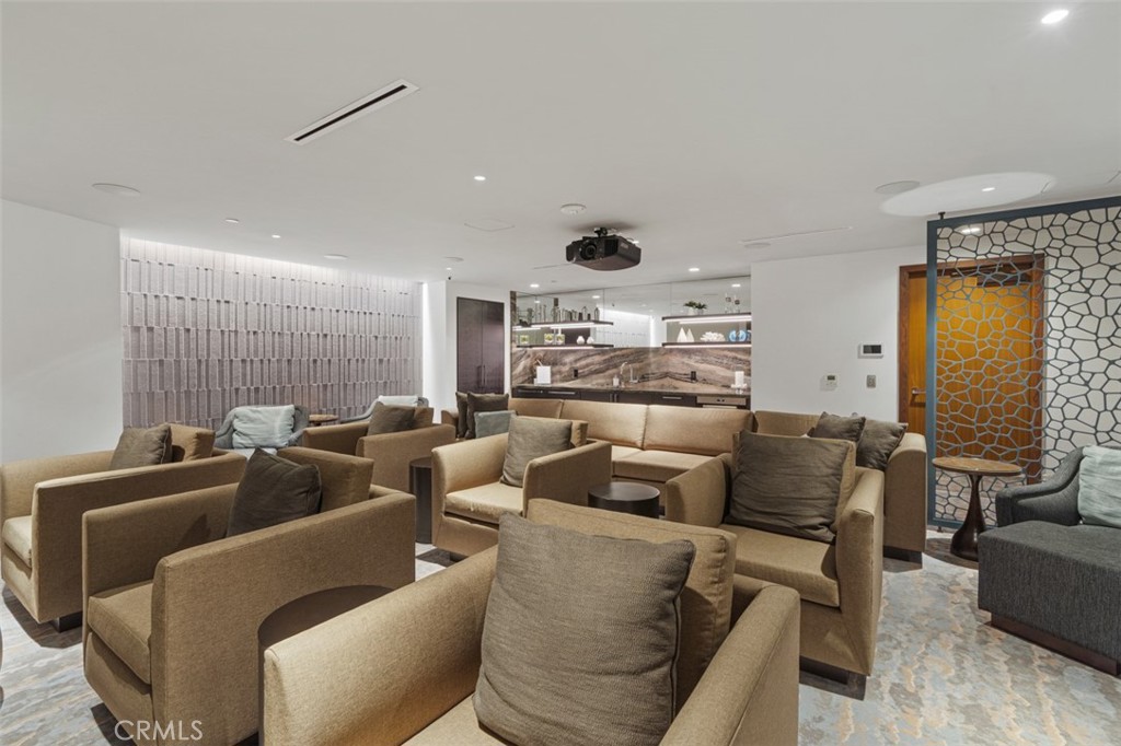888 W E Street 505