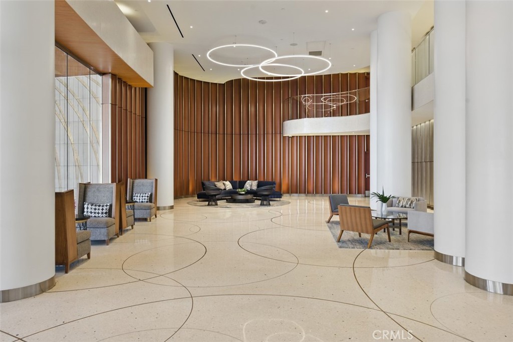 888 W E Street 505