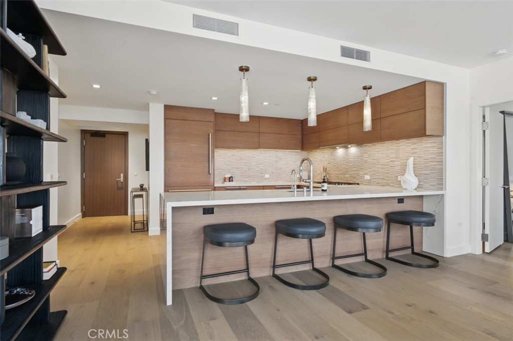 888 W E Street 505