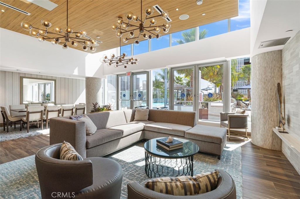888 W E Street 505