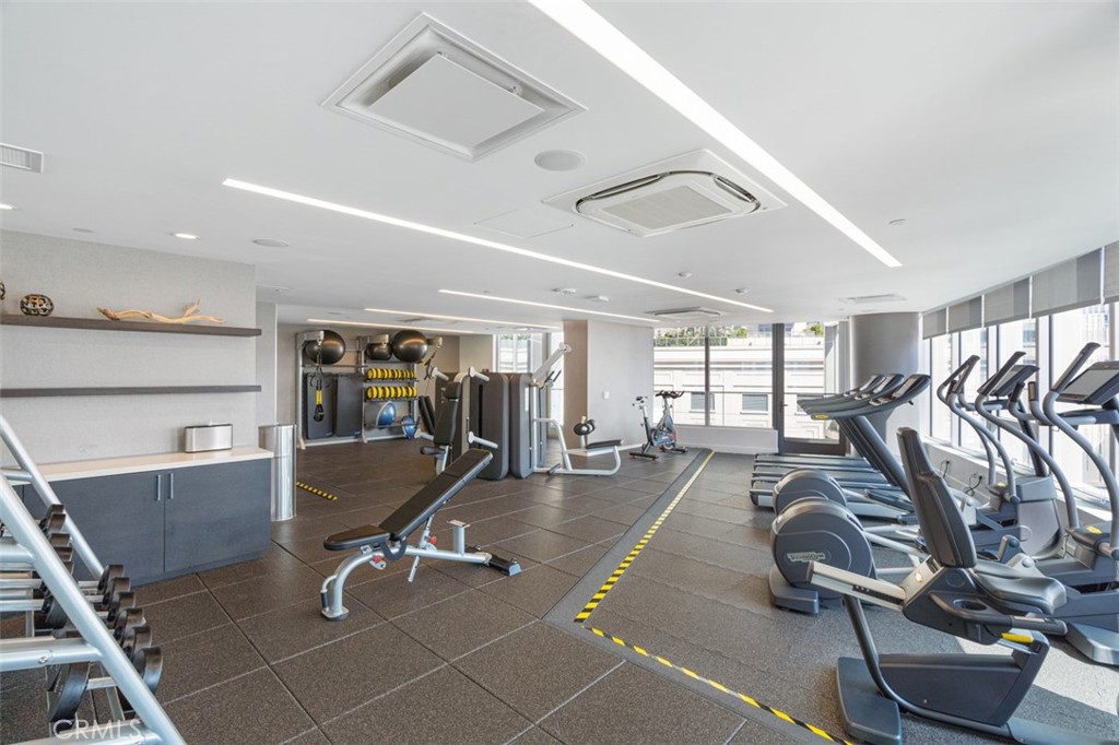 888 W E Street 505