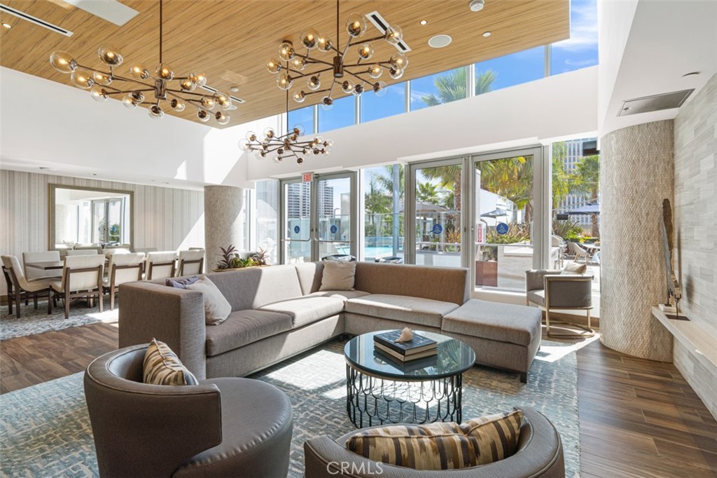 888 W E Street 505