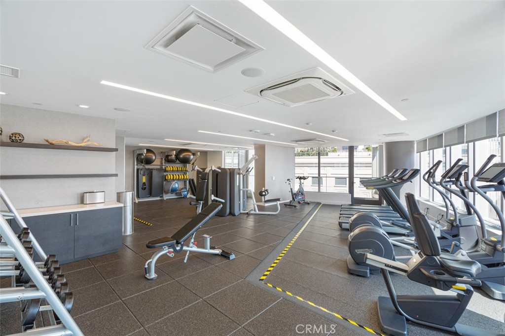 888 W E Street 505