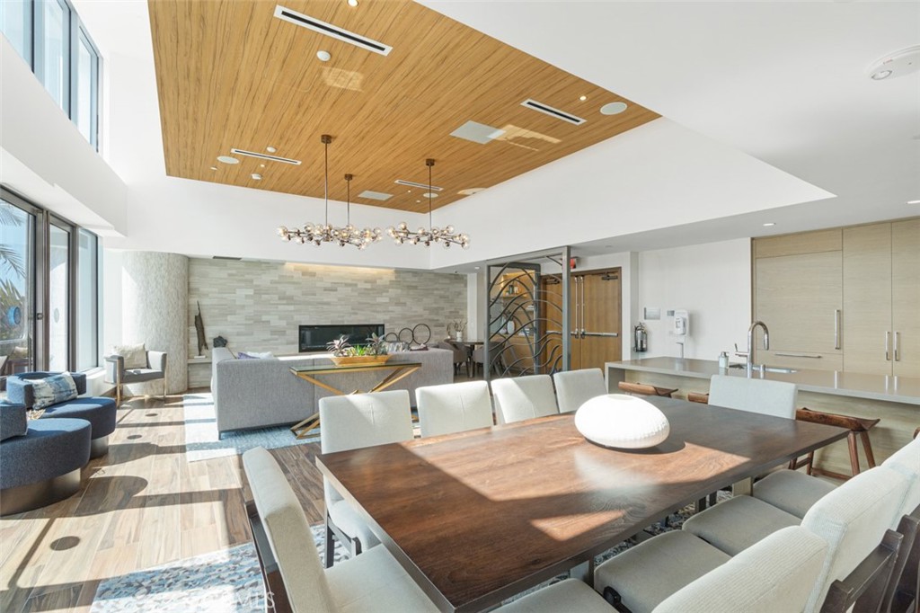 888 W E Street 505