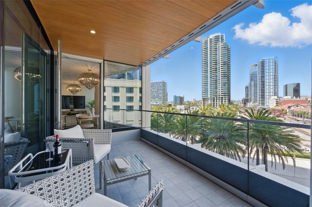 888 W E Street 505
