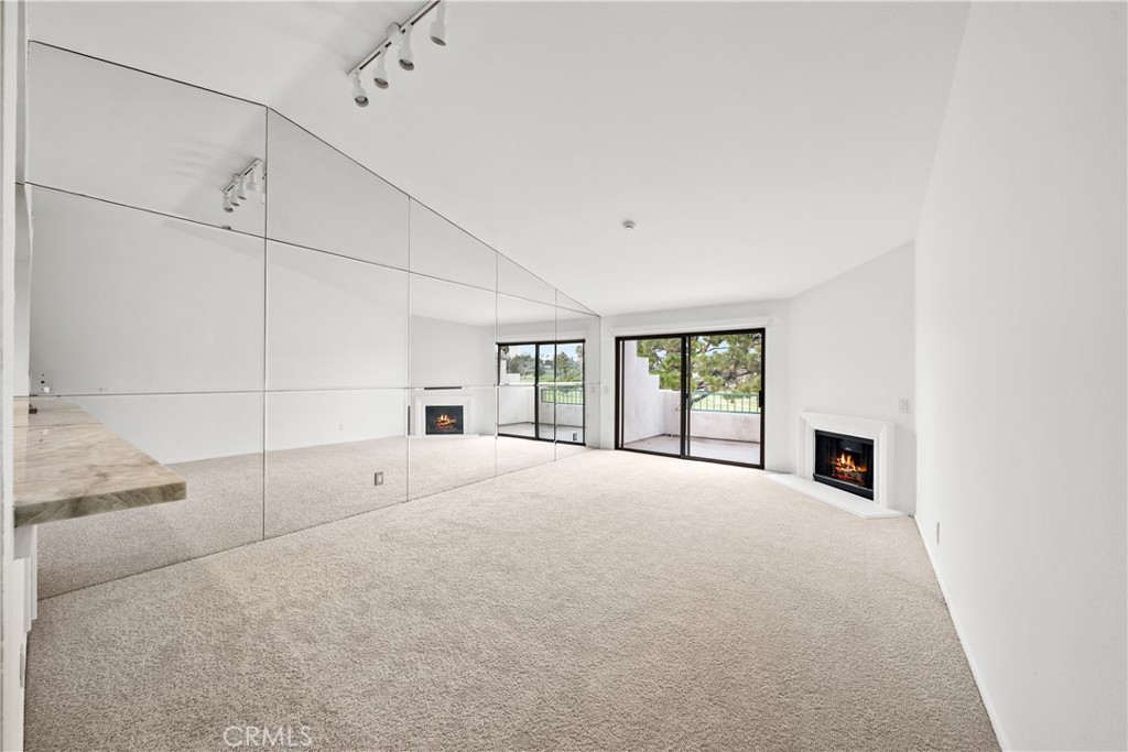 232 Villa Point Drive