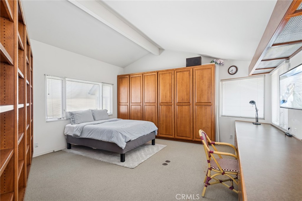 107 Bayside Place