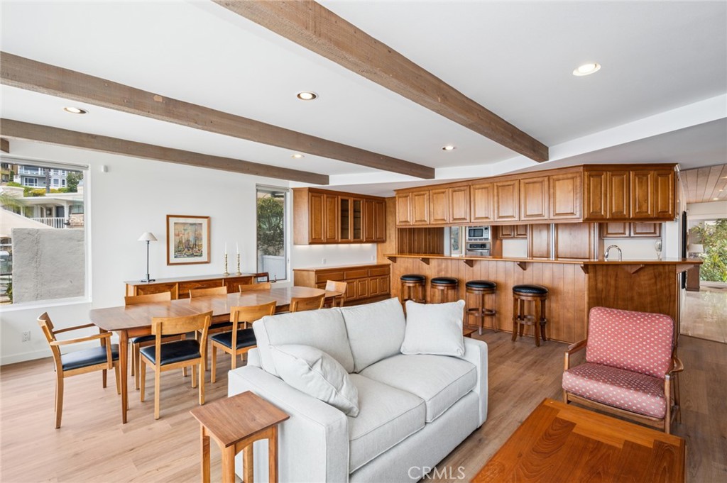 107 Bayside Place