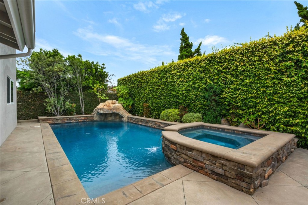 21192 Richmond Circle