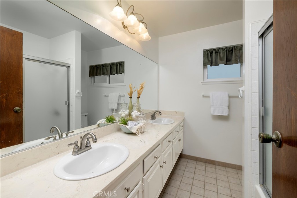 33142 Sea Lion Drive
