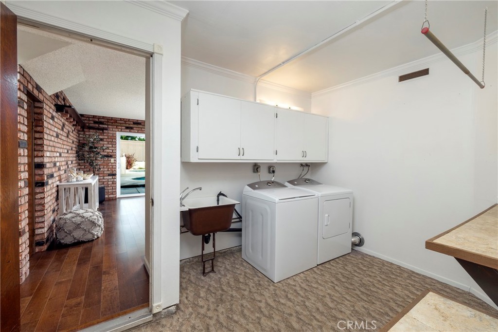33142 Sea Lion Drive