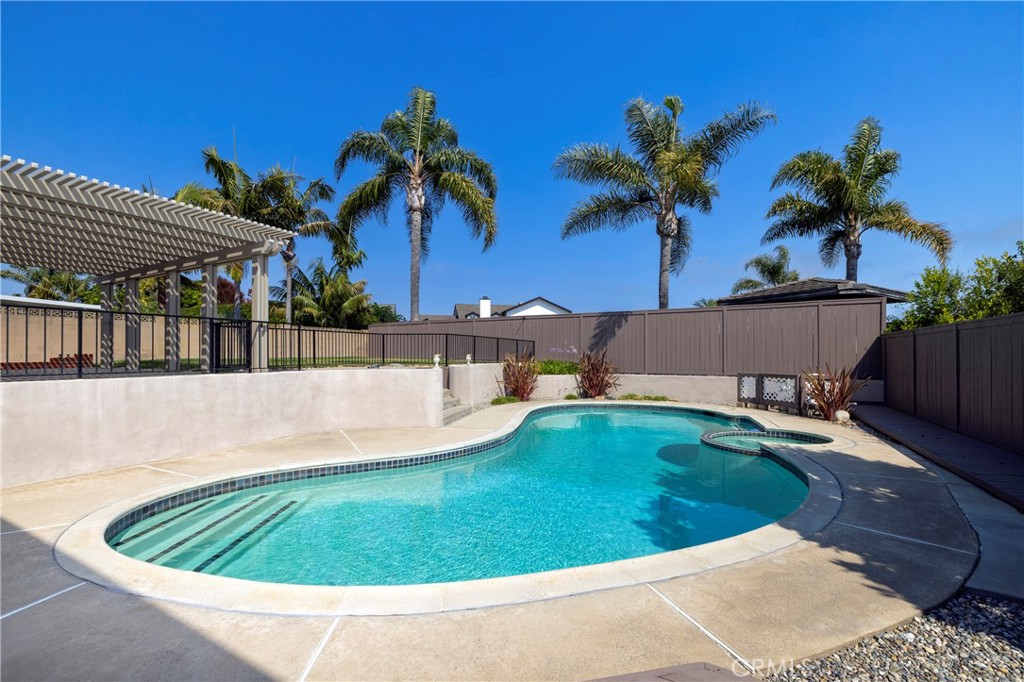 33142 Sea Lion Drive