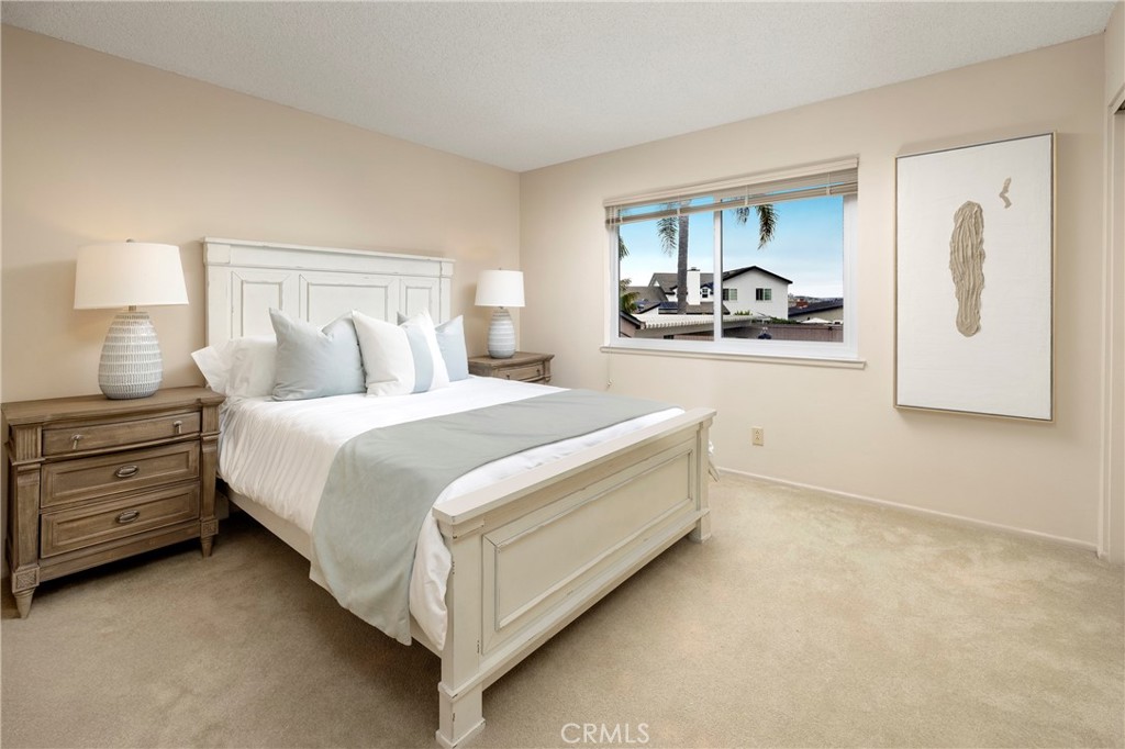 33142 Sea Lion Drive