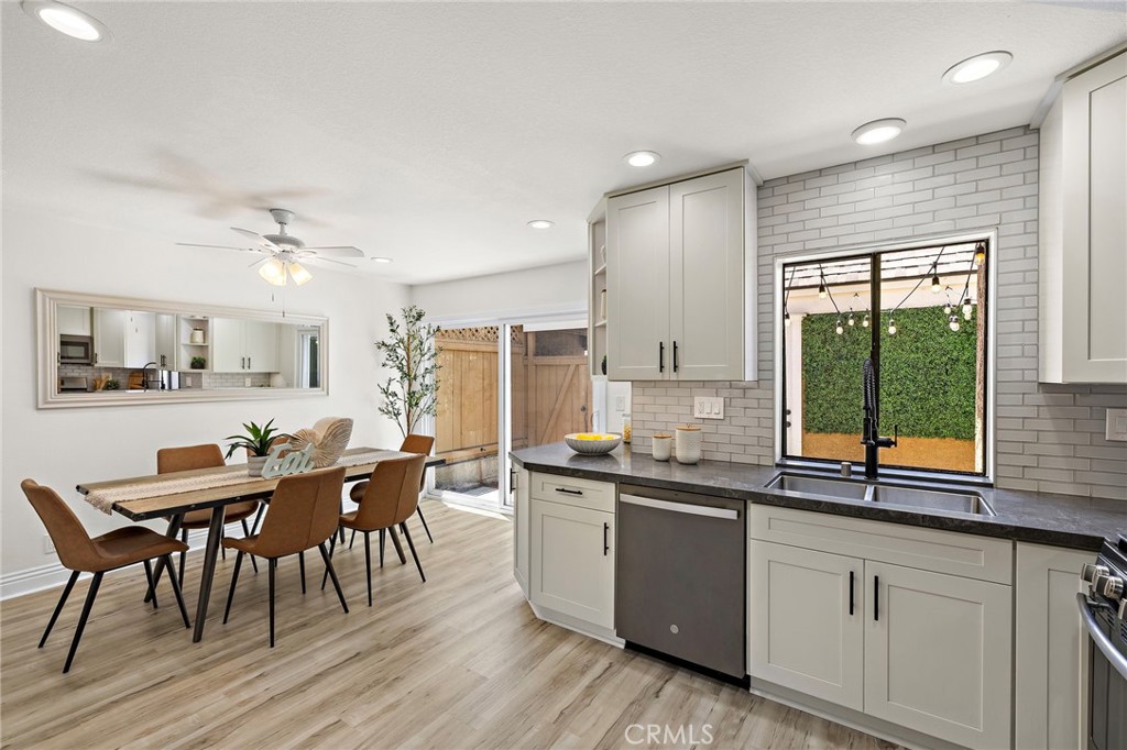 4 Riptide Court