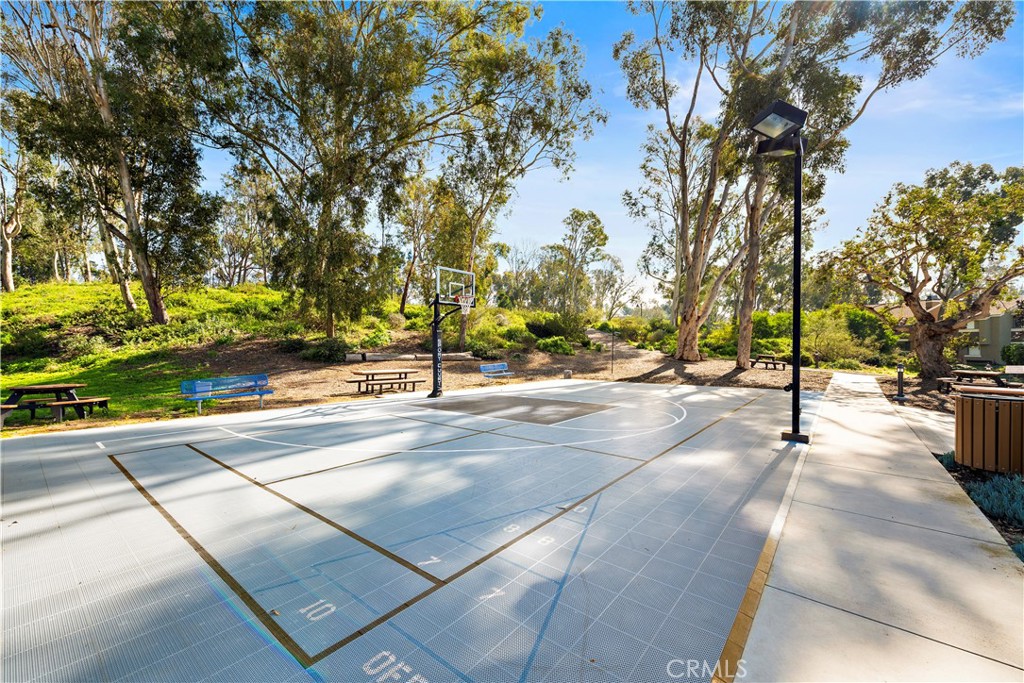 4 Riptide Court