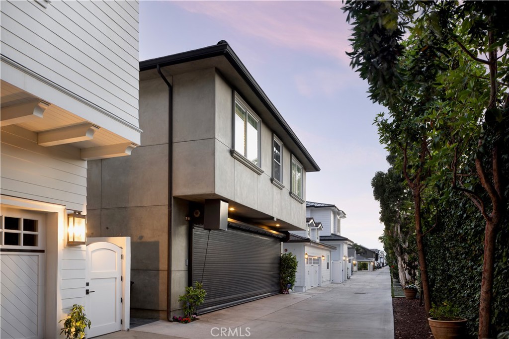 2681 Crestview Drive