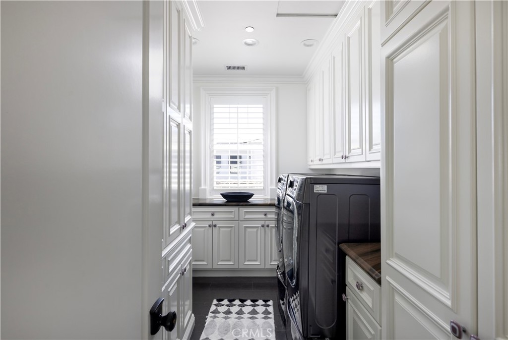 2681 Crestview Drive