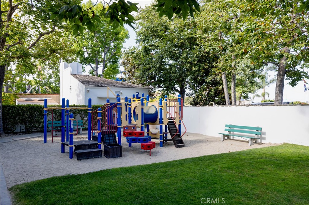 2681 Crestview Drive