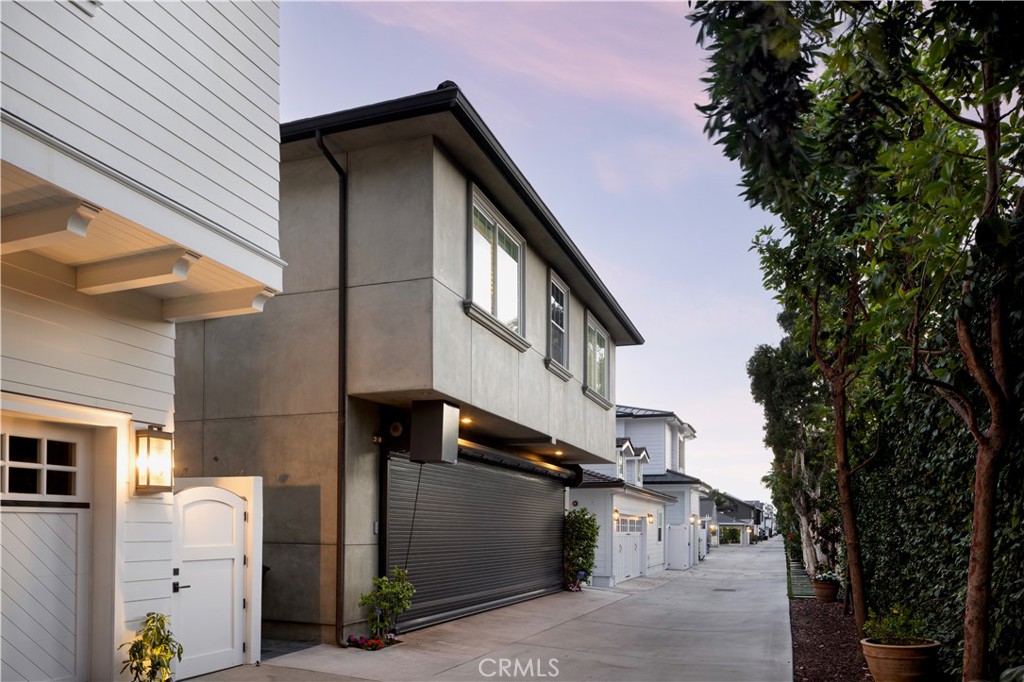 2681 Crestview Drive