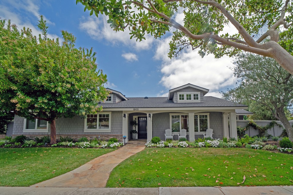 1900 Holiday Road