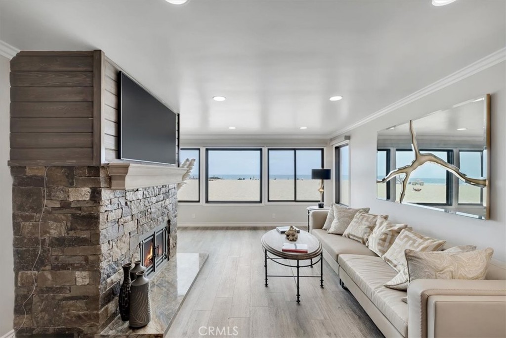 2808 W Oceanfront