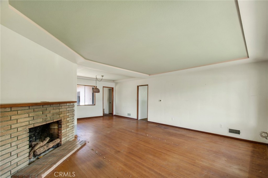 511 Santa Ana Avenue