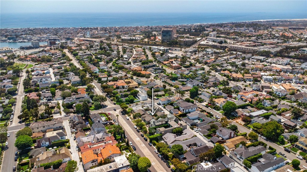 511 Santa Ana Avenue