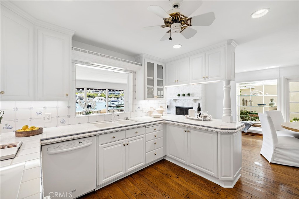 117 E Bay Front