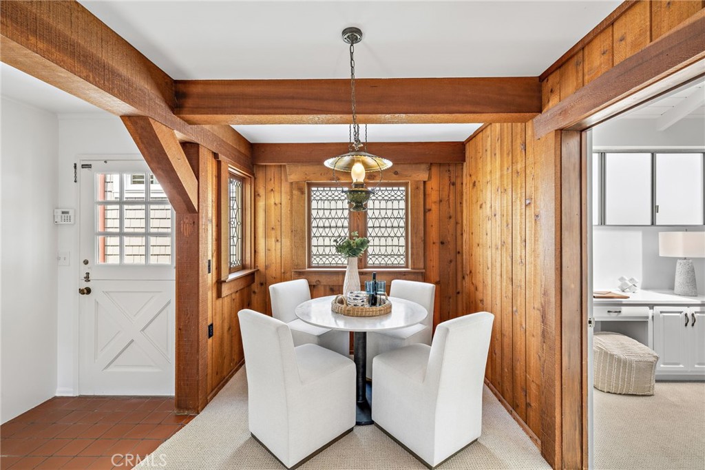 117 E Bay Front