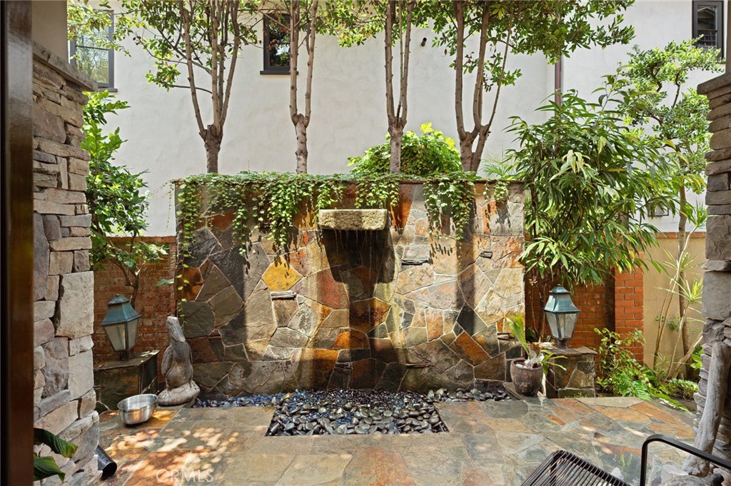 2238 Channel Road