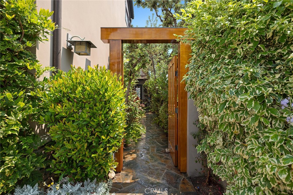 2238 Channel Road