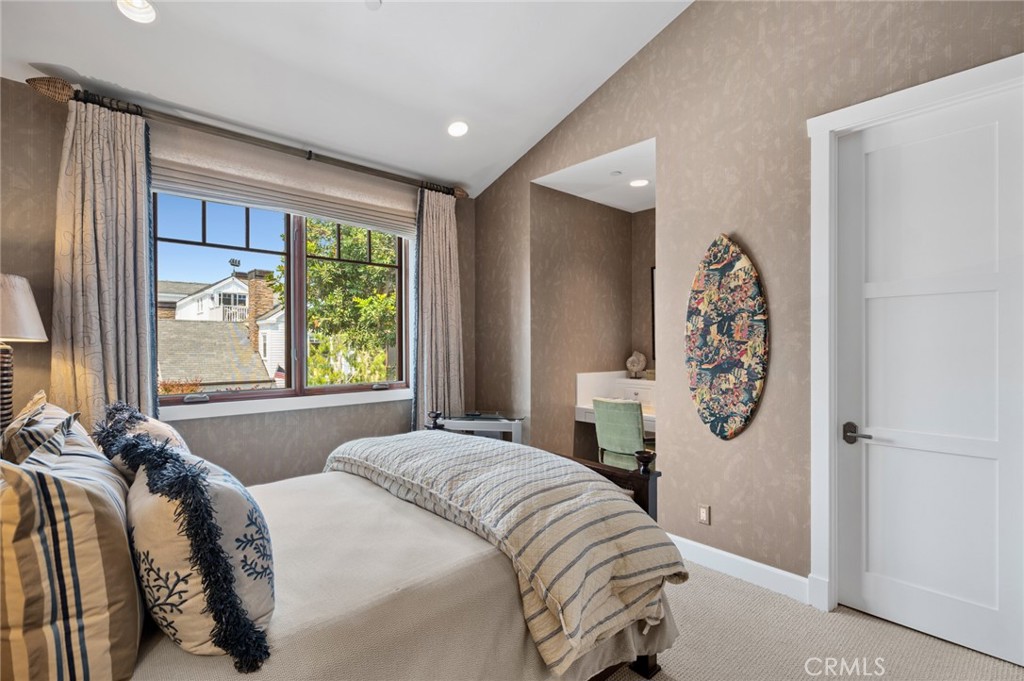 2238 Channel Road