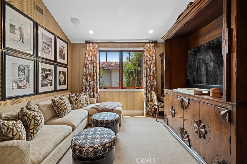 2238 Channel Road