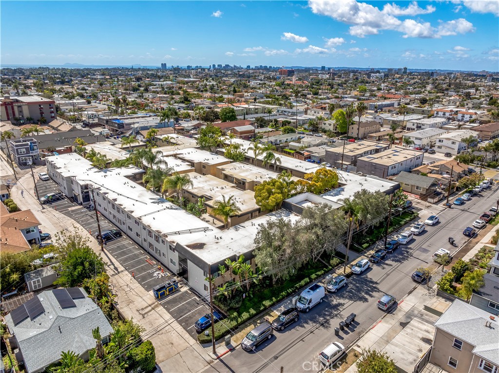 3535 Madison Avenue 205