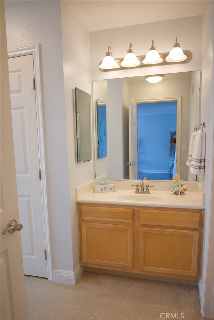 3535 Madison Avenue 205