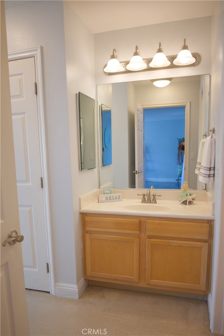 3535 Madison Avenue 205