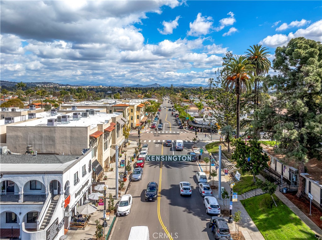 3535 Madison Avenue 205