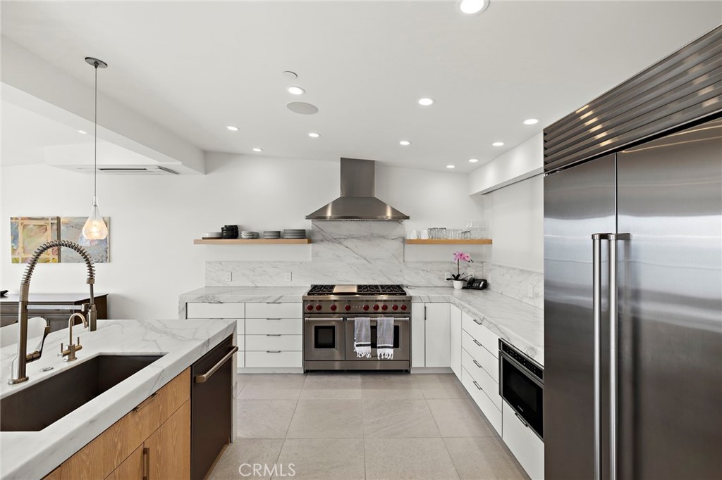 2629 Victoria Drive