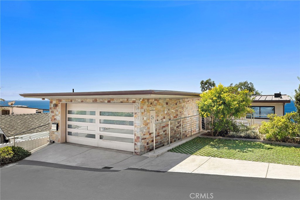 2629 Victoria Drive