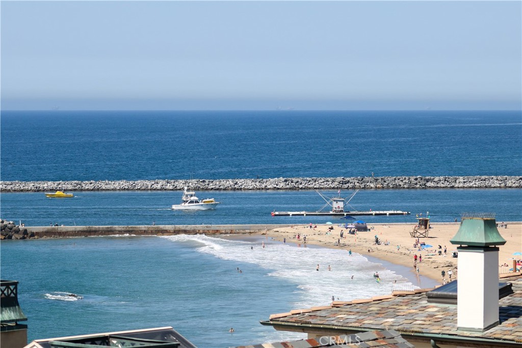 209 Narcissus Avenue