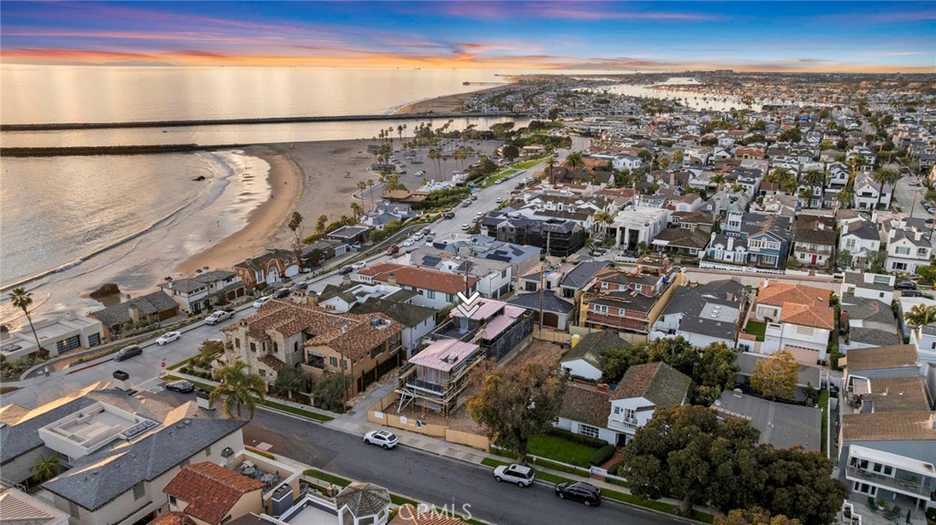 209 Narcissus Avenue