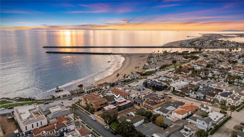 209 Narcissus Avenue