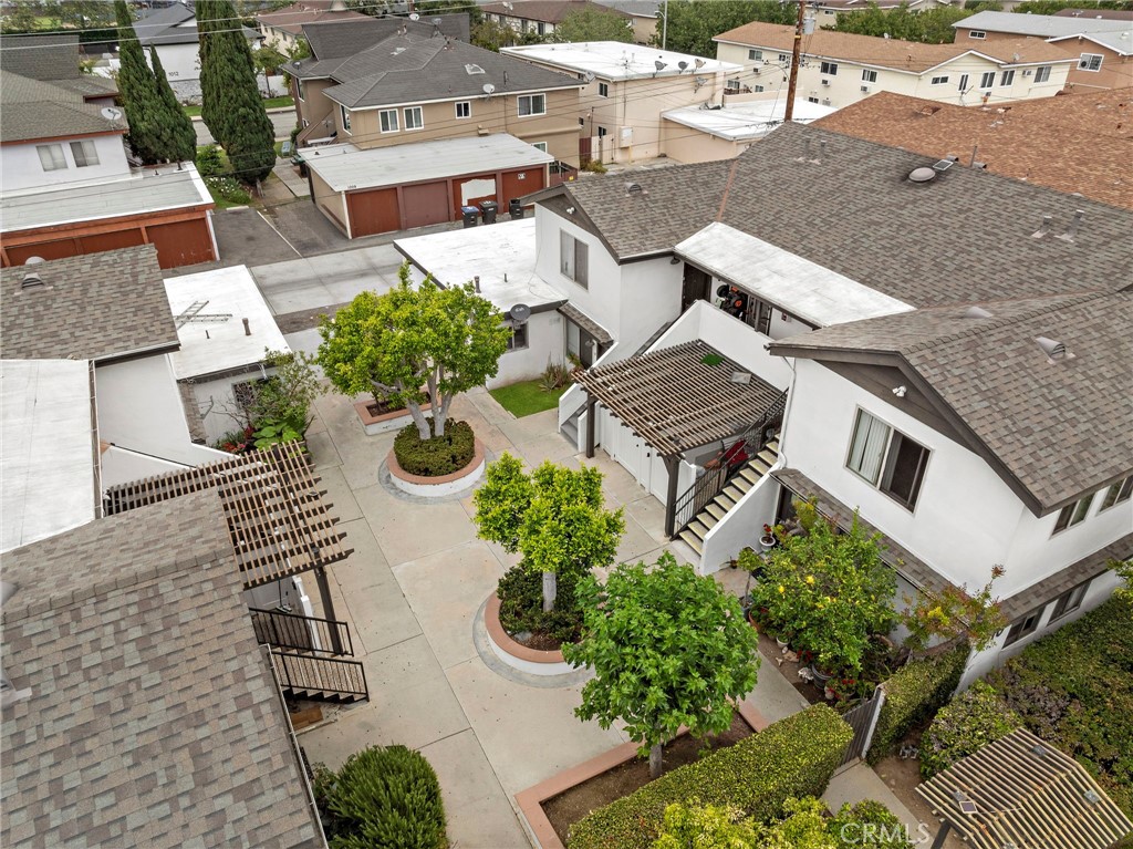 1010 Valencia Street