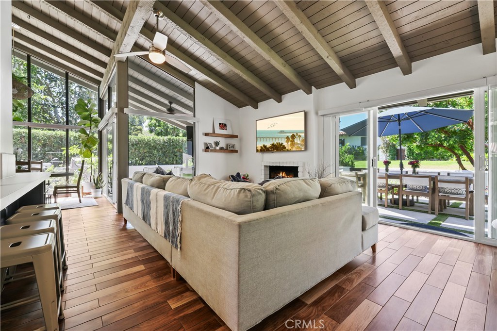 455 Vista Grande