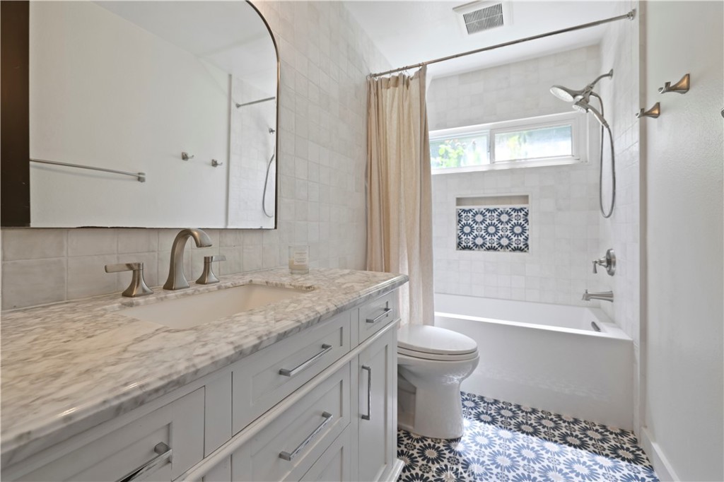 455 Vista Grande